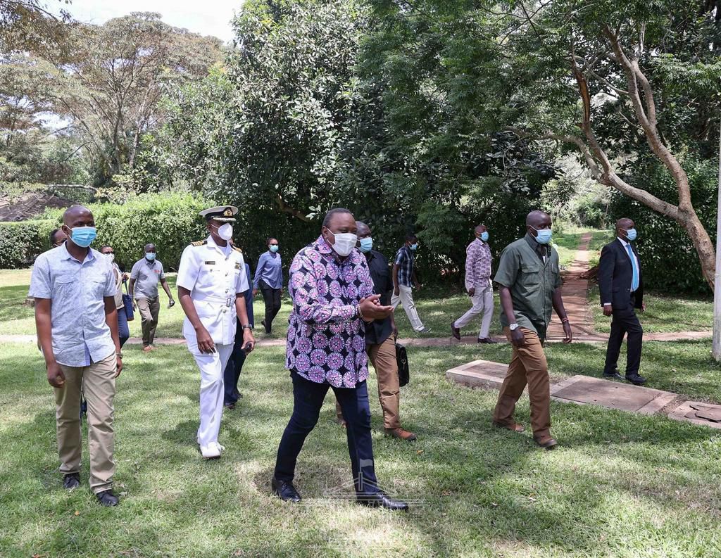 President Uhuru meets over 7000 delegates at Sagana State Lodge
