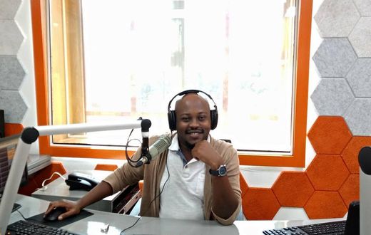 Comedian Alvan Love lands new radio job at Trace FM (Photos)
