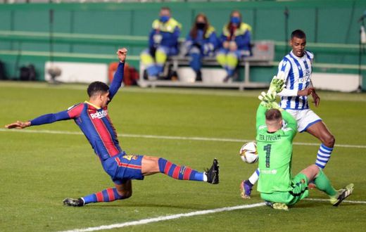 Marc-Andre ter Stegen delivered a brilliant performance as Barcelona reached the Spanish Super Cup final on Wednesday.
