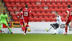 Ryan Kent (second right) scored the only goal of the game in Rangers' 1-0 win at Aberdeen