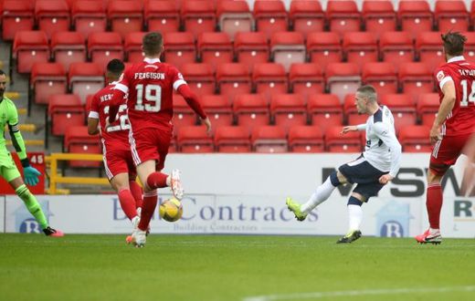 Ryan Kent (second right) scored the only goal of the game in Rangers' 1-0 win at Aberdeen
