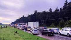 Traffic snarl up along the Nairobi-Nakuru Highway