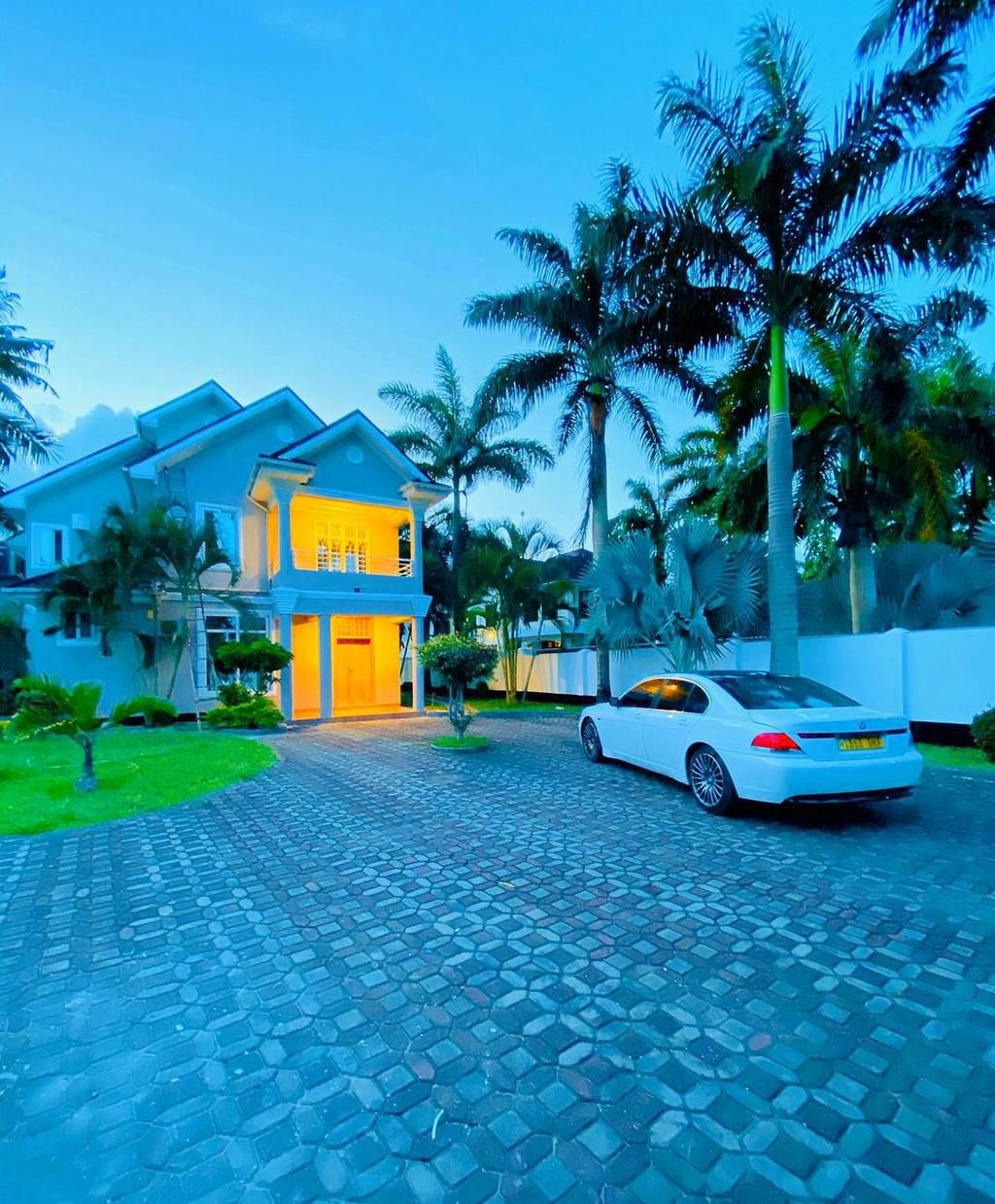 Singer Juma Jux Acquires Brand New Mercedes Benz, names it Huddah (Video)