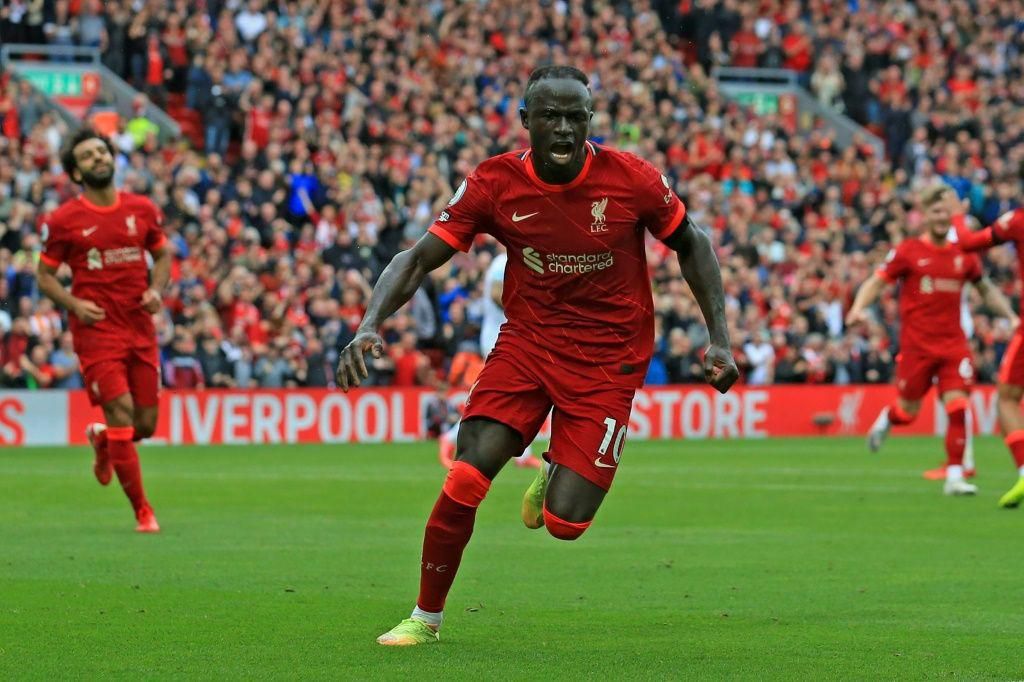 Sadio Mane (centre)scored Liverpool's second goal in a 2-0 win over Burnley