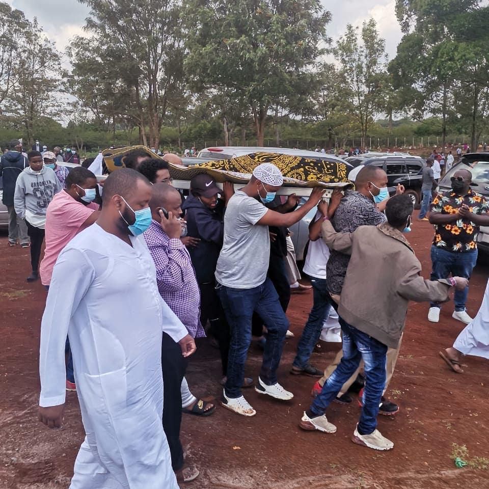 Photos from the Burial of Ibrahim ‘Johnny’ Ahmed