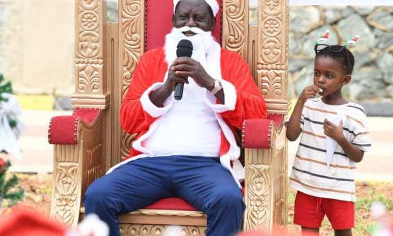 Raila dresses as santa to spread christmas cheer amongst kids [PHOTOS]