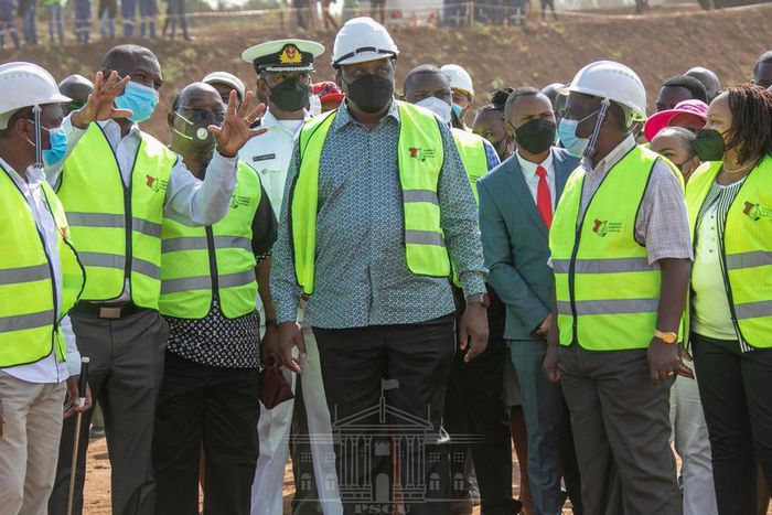 President Uhuru Kenyatta tours Multi-billion projects in Kirinyaga County