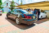 Diamond Platnumz gifts his Employee George Ambangile with Brand New Car (Photos)