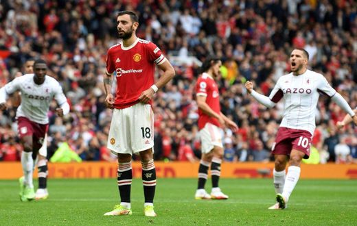 Manchester United midfielder Bruno Fernandes missed a penalty against Aston Villa