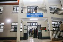 President Uhuru Kenyatta tours the City at Night lauching Hospitals, does a surprise Interview at Rueben FM (Video)