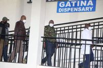 President Uhuru Kenyatta tours the City at Night lauching Hospitals, does a surprise Interview at Rueben FM (Video)