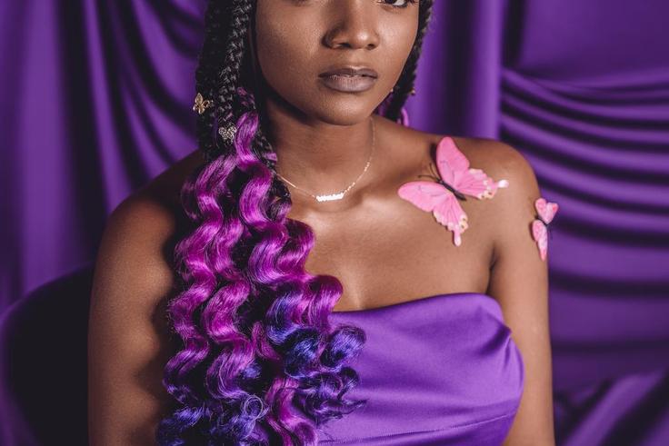Simi - Woman. (Studio Brat)