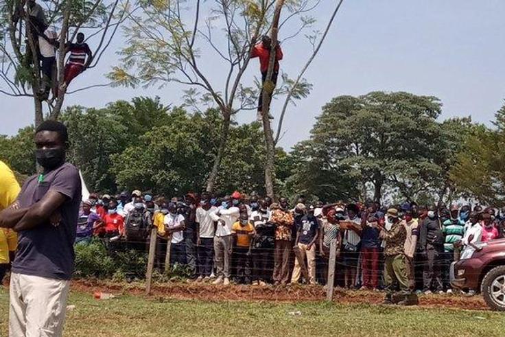 Jakoyo Midiwo's burial turns chaotic as police use teargas on mourners