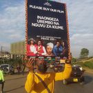 Abel Mutua & Phill Karanja takes to the streets of Nairobi to ‘hawk’ their new Film (Photos)