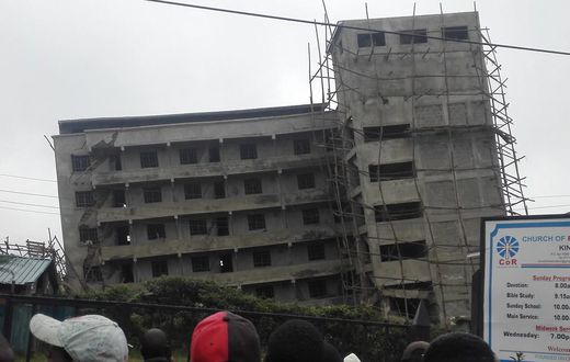 Kinoo building collapsing