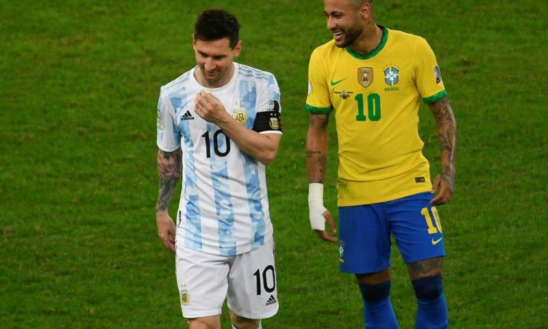 Paris Saint-Germain could be without Argentina's Lionel Messi (L) and Brazil's Neymar after FIFA changed World Cup qualifying dates for South America