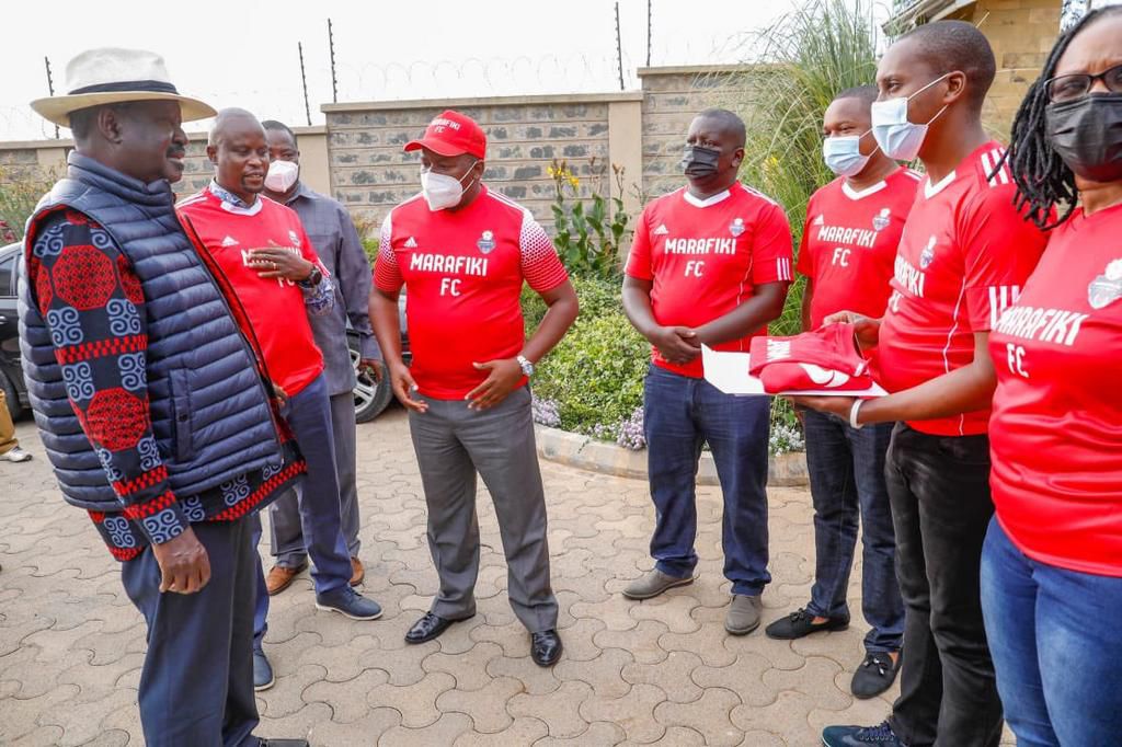 Former Prime Minister Raila Odinga meeting with Marafiki FC players