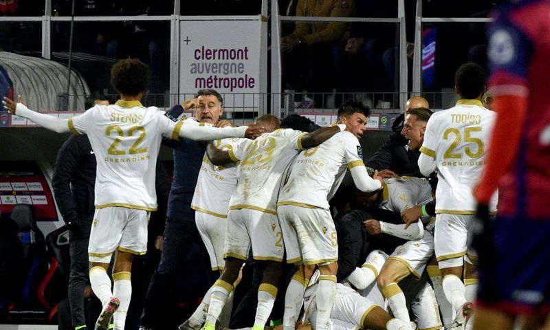 Nice players celebrate Amine Gouiri's late winner at Clermont