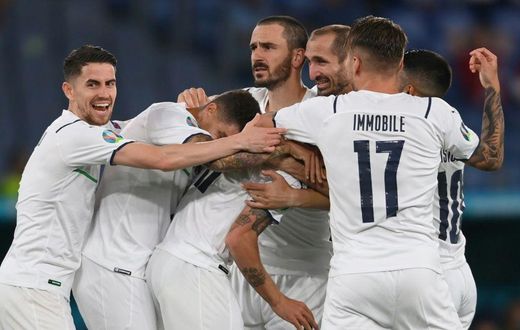 Italy stretched their unbeaten run to 28 games.