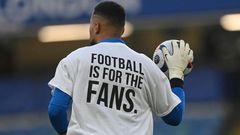 Players wore T-shirts expressing their opposition to plans for a European Super League ahead of Chelsea's Premier League match with Brighton