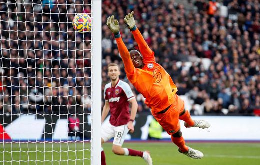 Edouard Mendy error against West Ham