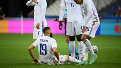 Karim Benzema left the field injured during France's friendly match with Bulgaria