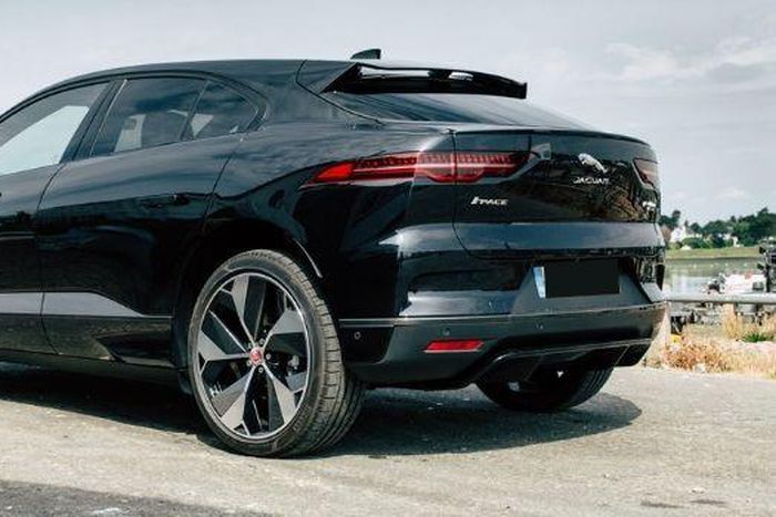 Jaguar I-Pace.