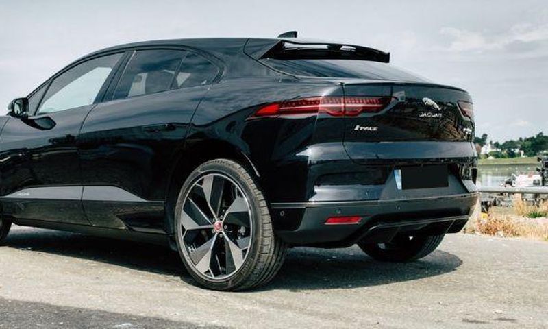 Jaguar I-Pace.