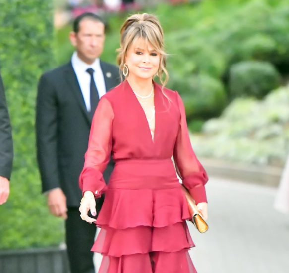 American music icon Paula Abdul [PageSix]