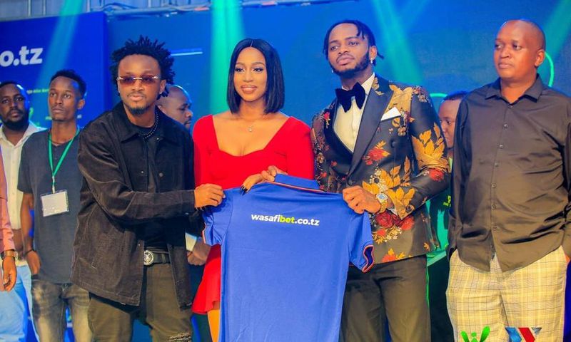 Diamond Unveils Own Betting Company in colourful event