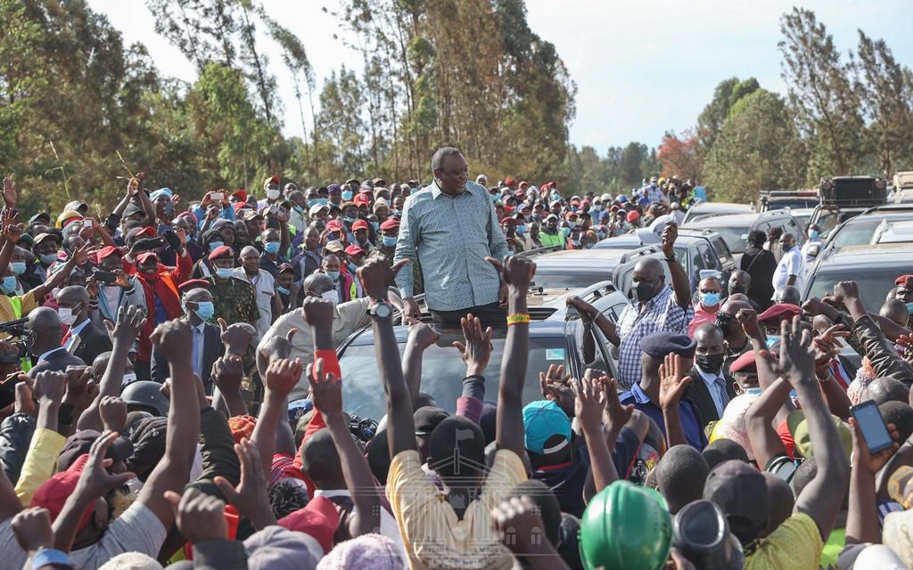 President Uhuru Kenyatta tours Multi-billion projects in Kirinyaga County