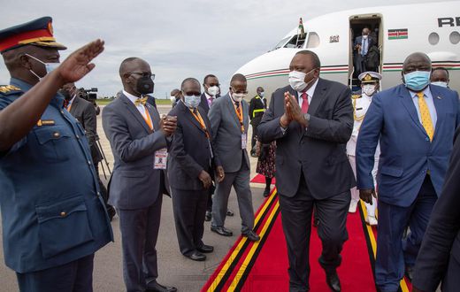 Uhuru arrives in Uganda for Museveni's Swearing in