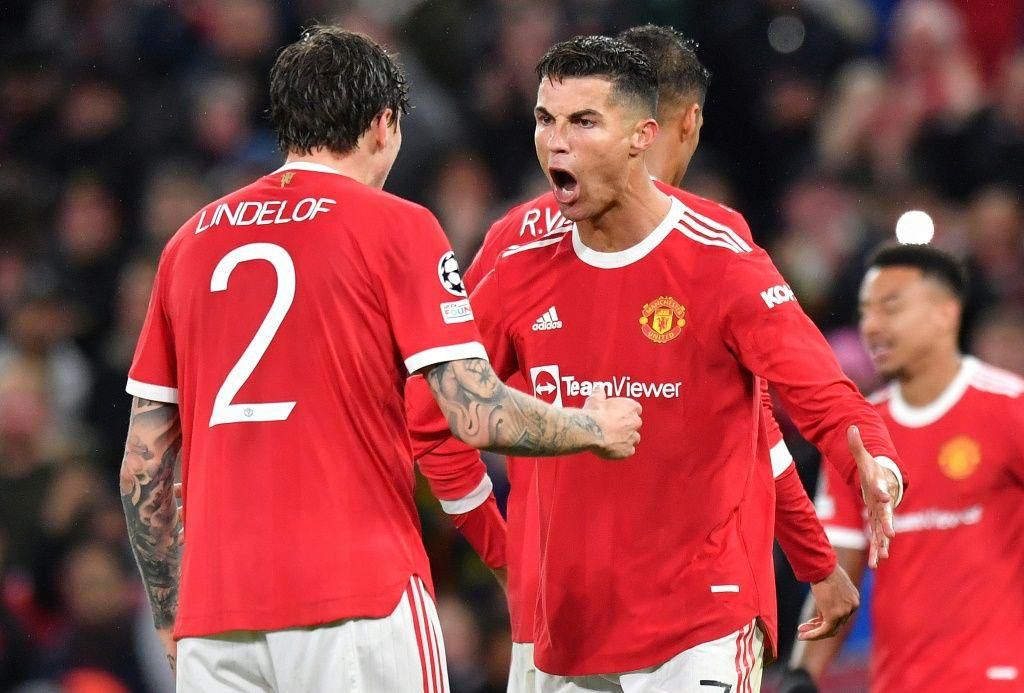 Cristiano Ronaldo (centre) scored a 95th minute winner to earn Manchester United a 2-1 win over Villarreal
