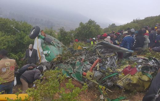 2 dead as plane carrying KCPE Exams crashes (Photos)