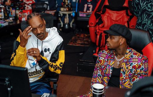 Diamond Platnumz in studio with Snoop Dogg