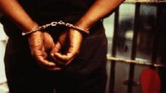 ___6576012___https:______static.pulse.com.gh___webservice___escenic___binary___6576012___2017___4___24___21___Handcuff-620x330