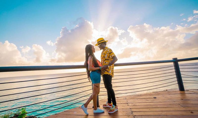 Bahati’s response after female fan accused him of only using light skin vixens in music videos