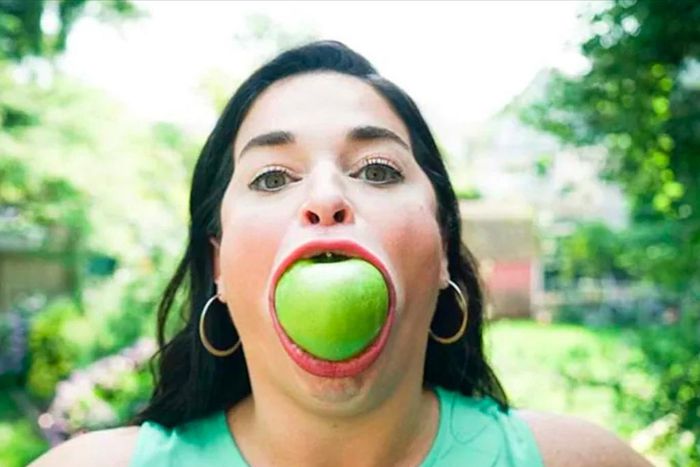 Samantha Ramsdell, 31, from Connecticut, has a mouth which opens 2.56 inches.