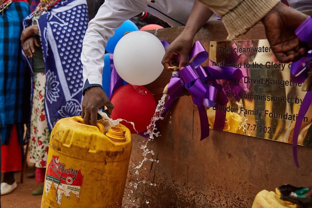 Malcolm in partnership with World Serve International commissioned a well at Oldonyo Sampur Water Project, Kajiado County.