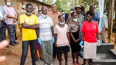President Uhuru Kenyatta visited a family in Gem, Siaya county