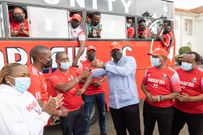 President Uhuru Kenyatta on Friday at State House, Nairobi donated ten buses to various secondary schools and community groups from across the country