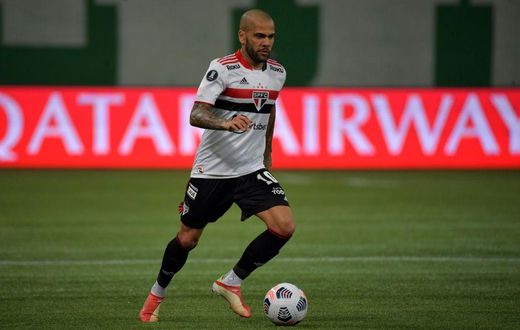 Alves in pay row