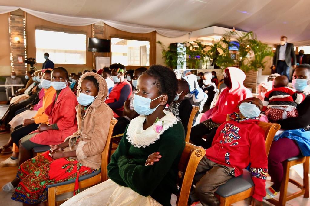 DCI boss George Kinoti hosts needy children for special Christmas Party at DCI headquarters. [Photos]