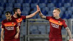 Roma's Bryan Christante (2ndL) snatched a point against Atalanta