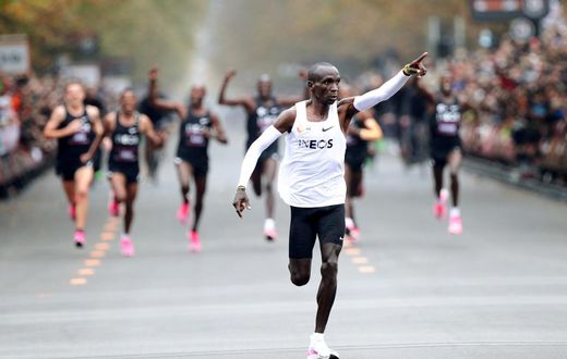 Eliud Kipchoge approaches the end of his sub-2-hour marathon in Vienna.