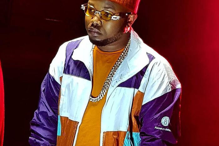 Singer Kelechi Africana awarded Sliver Plaque