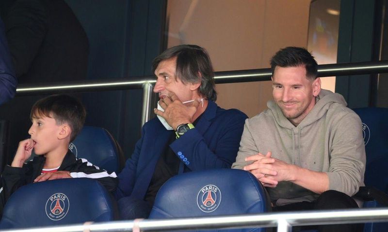 Lionel Messi watched from the stands at the Parc des Princes as PSG beat Clermont 4-0