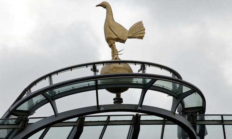 Tottenham have linked up with paint supplier Dulux