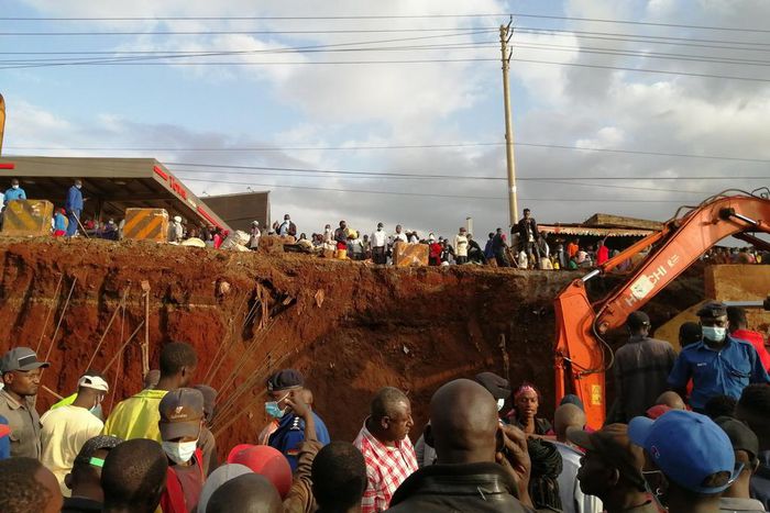 Newly constructed Kangemi Flyover collapses, several people injured, others trapped