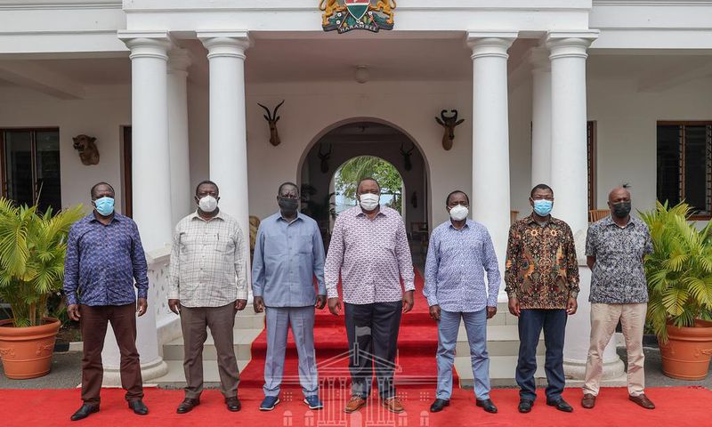 President Uhuru Kenyatta with One Kenya Alliance (OKA) leaders, former PM Raila Odinga and Kakamega Governor Wycliffe Oparanya